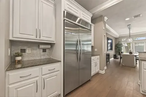 5335 Fairdale Lane Houston TX 77056