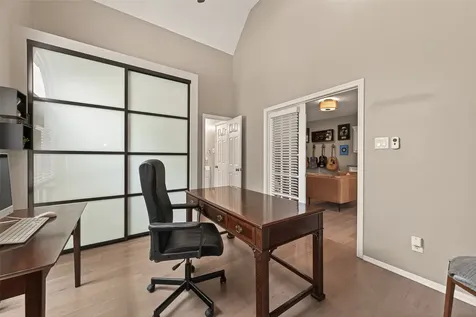5335 Fairdale Lane Houston TX 77056