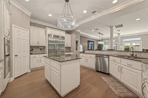 5335 Fairdale Lane Houston TX 77056