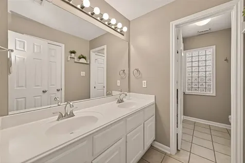 5335 Fairdale Lane Houston TX 77056