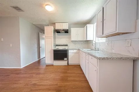 4810 Carmen Street Houston TX 77033
