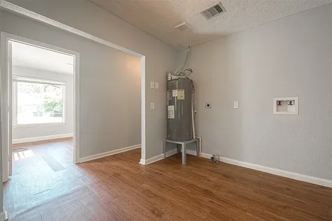 4810 Carmen Street Houston TX 77033