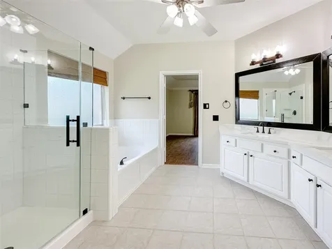 11922 Hueco Tanks Drive Sugar Land TX 77498