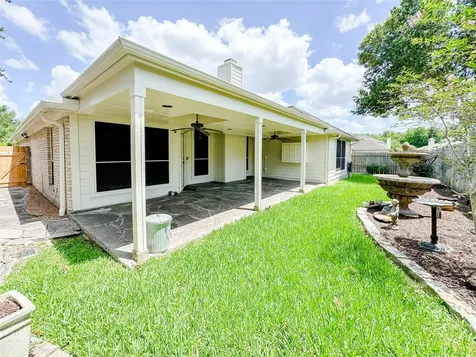11922 Hueco Tanks Drive Sugar Land TX 77498