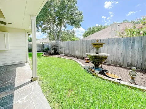 11922 Hueco Tanks Drive Sugar Land TX 77498