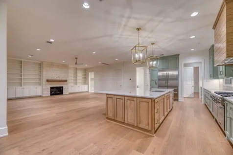 2006 Lexington Street Houston TX 77098