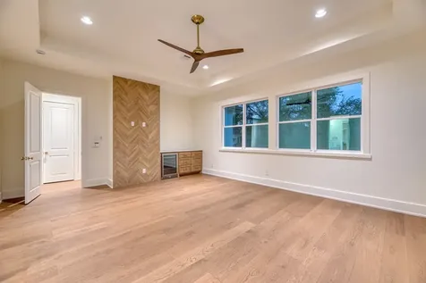 2006 Lexington Street Houston TX 77098
