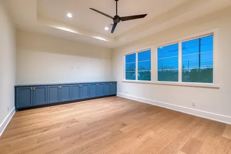 2006 Lexington Street Houston TX 77098