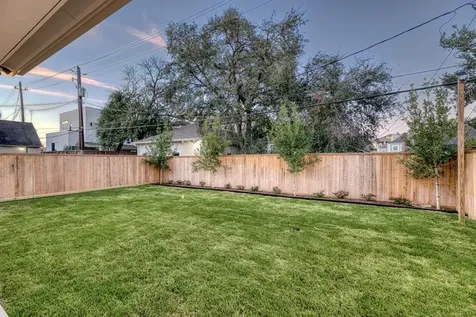 2006 Lexington Street Houston TX 77098