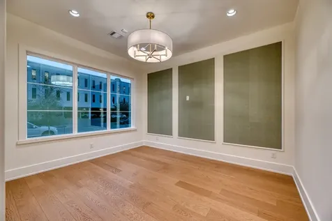 2006 Lexington Street Houston TX 77098