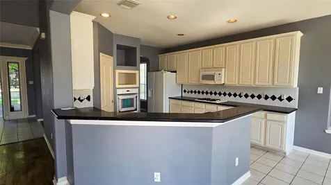 131 Annes Way Stafford TX 77477