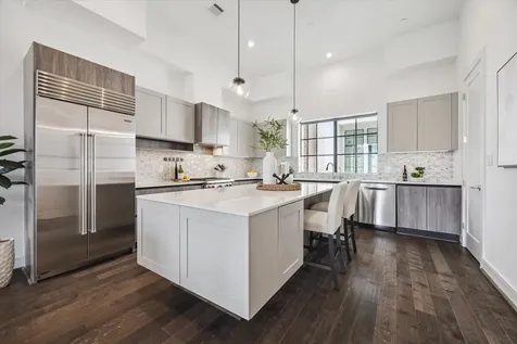 5824 Winsome Lane B Houston TX 77057