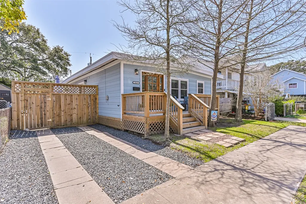 1615 Avenue L Galveston TX 77550