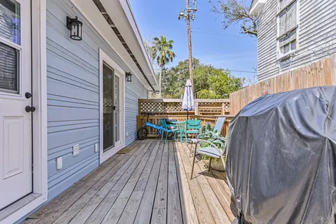 1615 Avenue L Galveston TX 77550