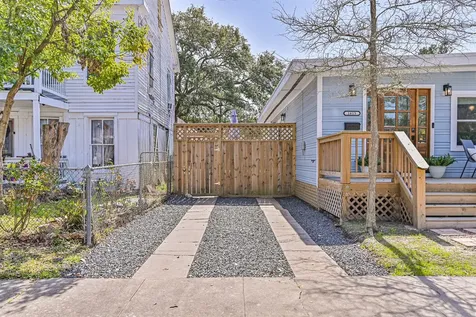 1615 Avenue L Galveston TX 77550