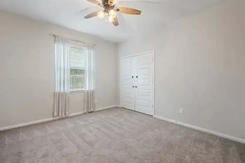 127 Comal Drive Baytown TX 77523