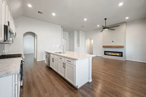 127 Comal Drive Baytown TX 77523
