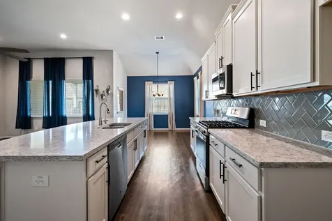 127 Comal Drive Baytown TX 77523