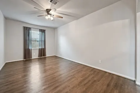 127 Comal Drive Baytown TX 77523