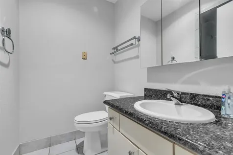 6425 Olympia Drive 148 Houston TX 77057