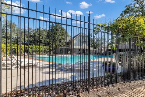 6425 Olympia Drive 148 Houston TX 77057