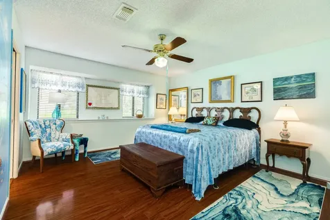 2320 Shalmar Drive West Columbia TX 77486