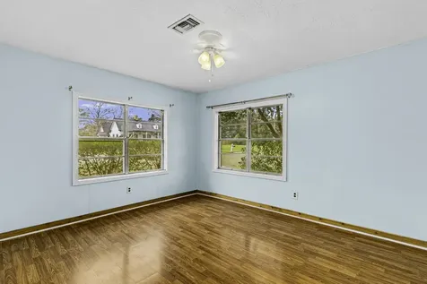 211 W Sherman Street Livingston TX 77351