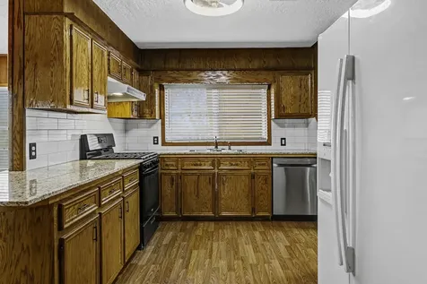 211 W Sherman Street Livingston TX 77351