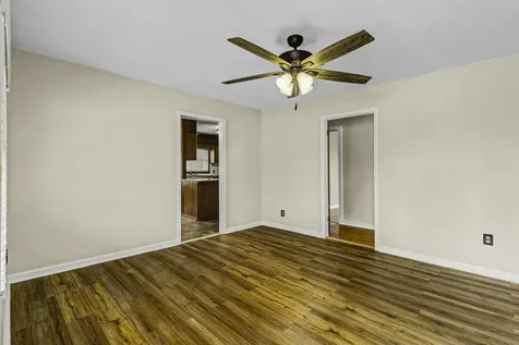 211 W Sherman Street Livingston TX 77351