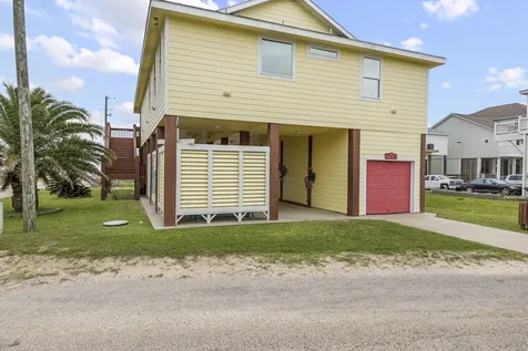 2910 Shady Lane Crystal Beach TX 77650