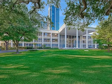 5050 Ambassador Way 314 Houston TX 77056