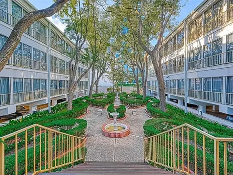 5050 Ambassador Way 314 Houston TX 77056