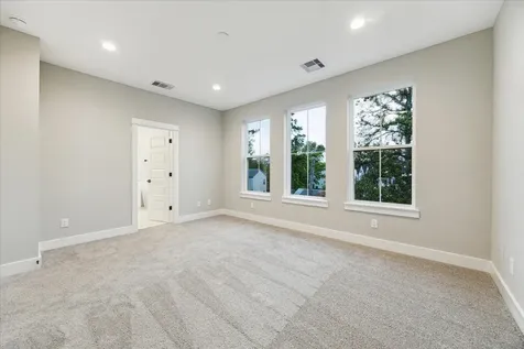 812 Thornton Street B Houston TX 77018