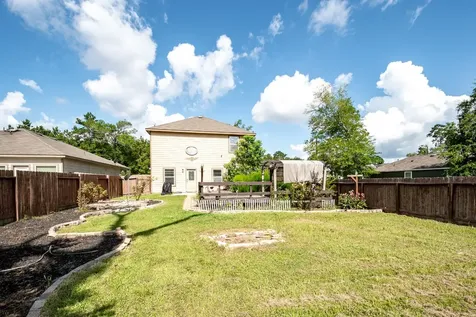 901 Jefferson Avenue Cleveland TX 77327