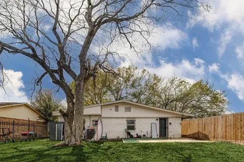 4815 Edfield Street Houston TX 77033