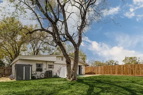 4815 Edfield Street Houston TX 77033