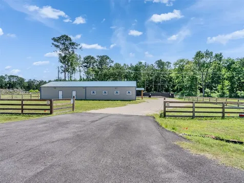 11395 Fm 2432 Road Willis TX 77378