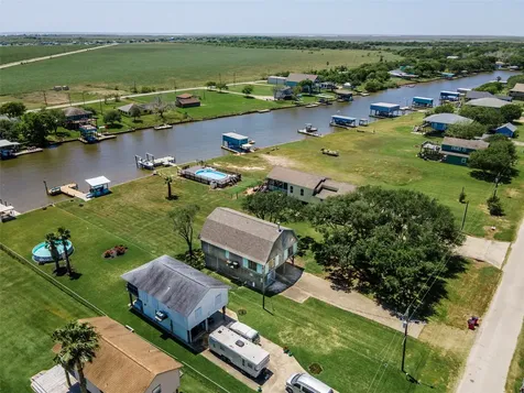 1981 County Road 291 Sargent TX 77414