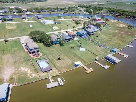 1981 County Road 291 Sargent TX 77414