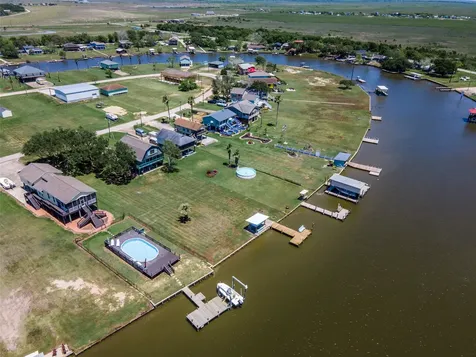 1981 County Road 291 Sargent TX 77414