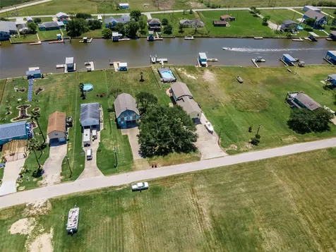 1981 County Road 291 Sargent TX 77414
