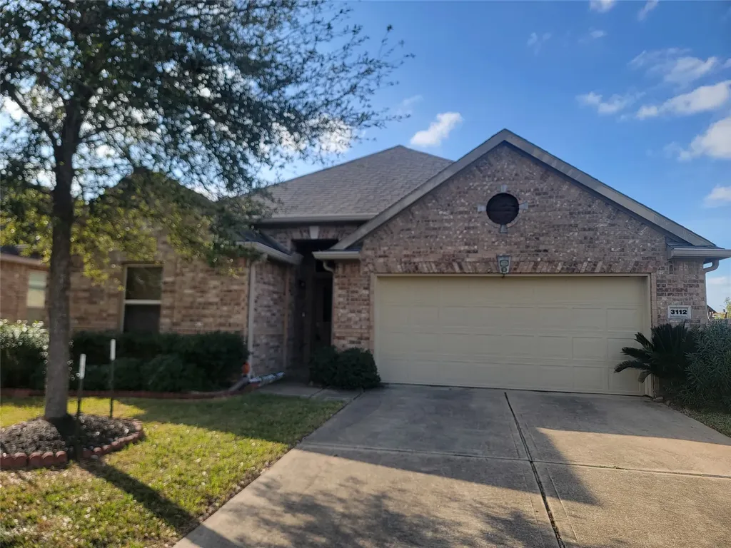 3112 Laurel Bend Lane Pearland TX 77584