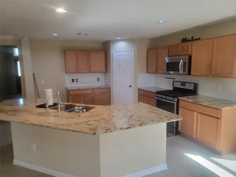 3112 Laurel Bend Lane Pearland TX 77584