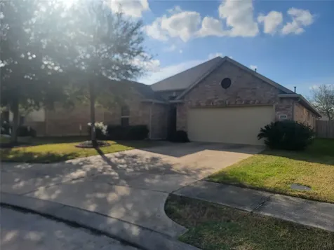 3112 Laurel Bend Lane Pearland TX 77584