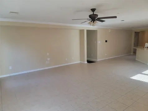 3112 Laurel Bend Lane Pearland TX 77584