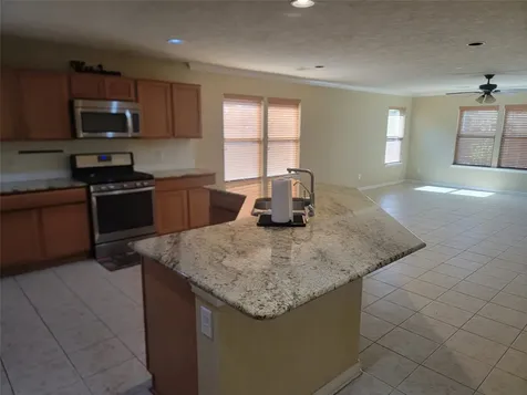 3112 Laurel Bend Lane Pearland TX 77584