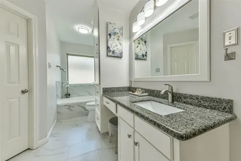 4929 Archway Drive La Porte TX 77571
