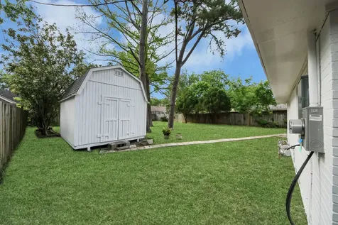 2407 Crestdale Drive Houston TX 77080