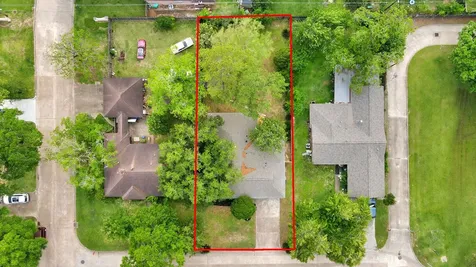 2407 Crestdale Drive Houston TX 77080