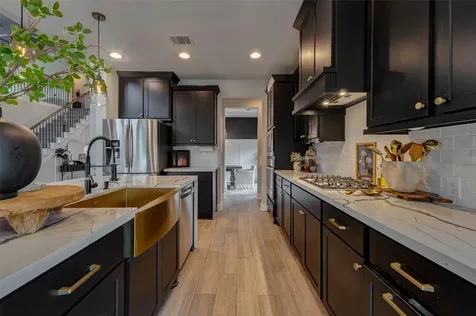4303 Tupelo Leaf Court Manvel TX 77578